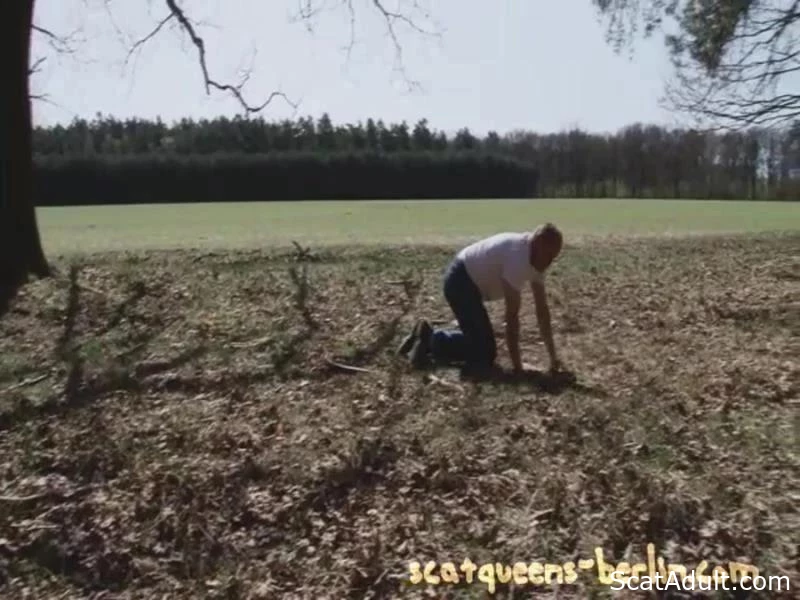 Daring Dump: Watch A Bold Girl Take The Poop Plunge